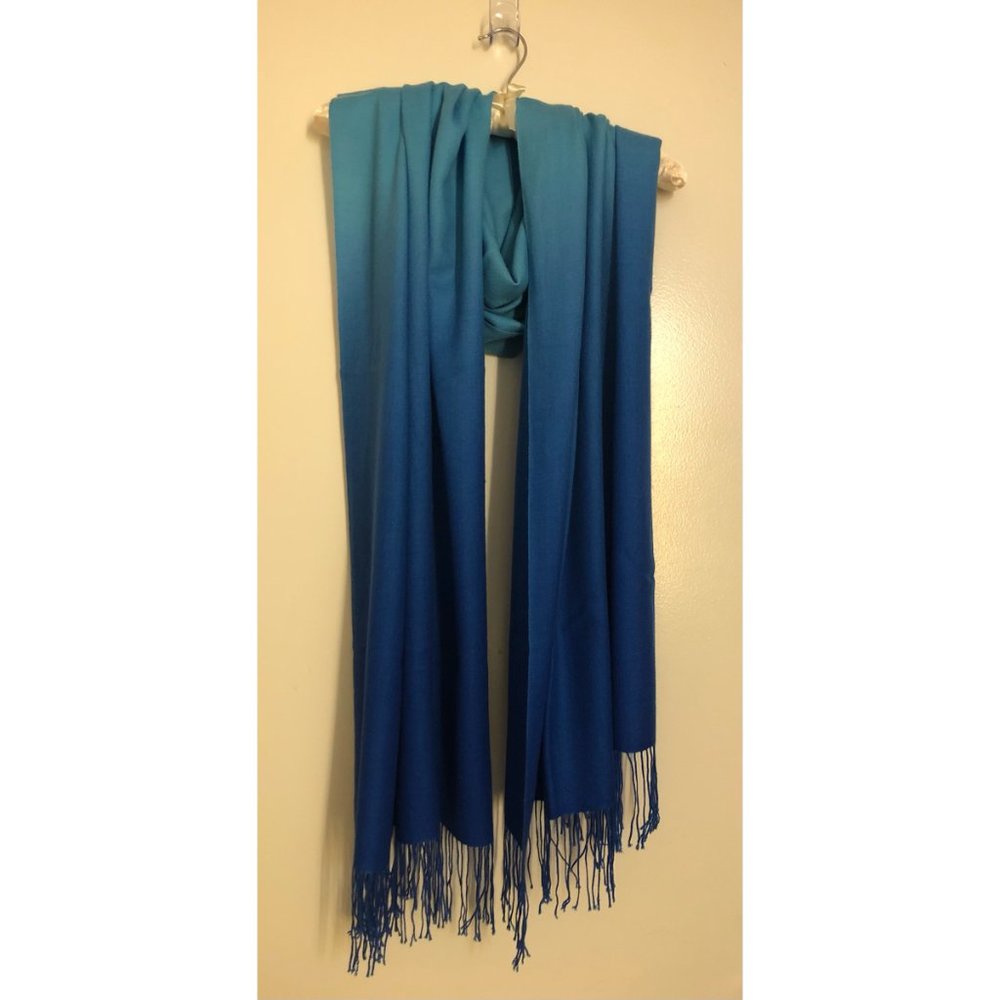 Nordstrom Wool Scarf Ombre Shades of Blue 80"x28" with 3 1/2" Fringe
